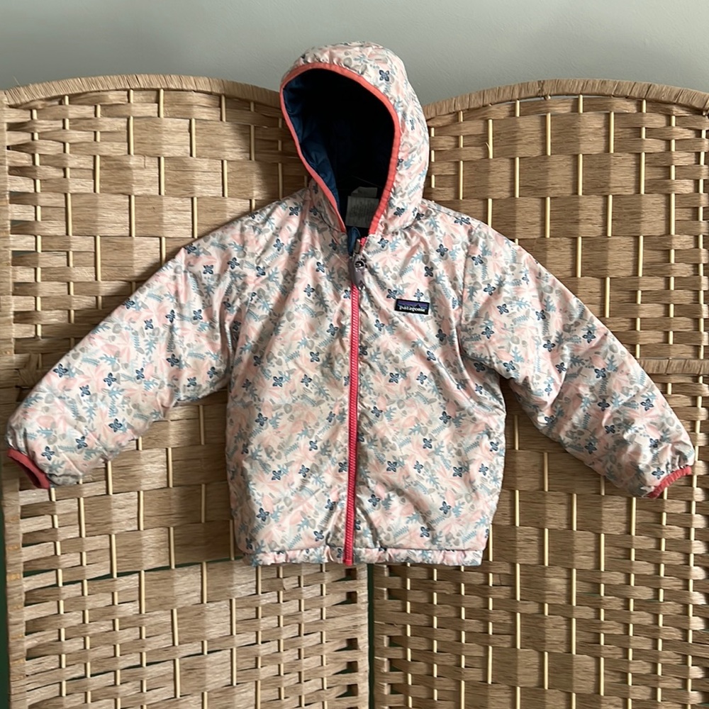Reversible floral/navy Girls 5T Patagonia.